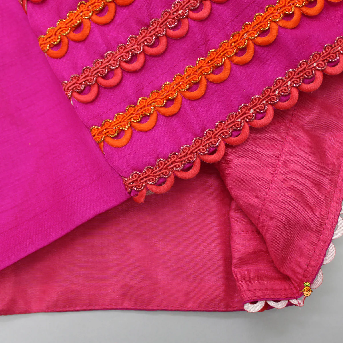 Dual Colour Top And Stylish Dhoti Skirt With Matching Cape And Hairband - Image 10