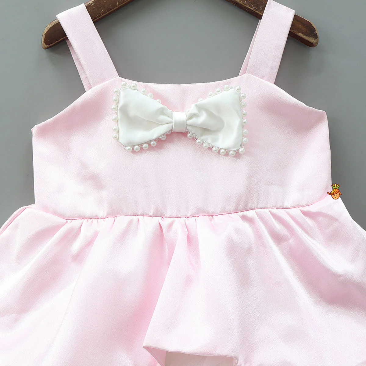 Elegant Bow Embellished Dress With Matching Gloves - Image 4