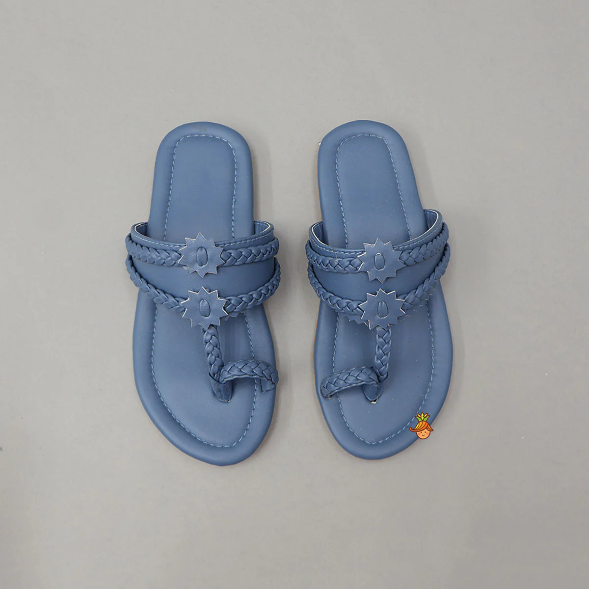 Elegant Braided Toe-Ring Kolhapuri Flats - Image 3