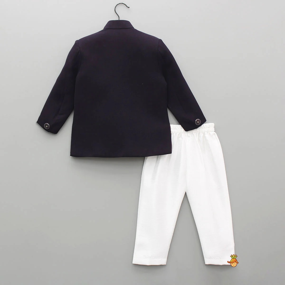 Elegant Embroidered Sherwani With White Pyjama - Image 2