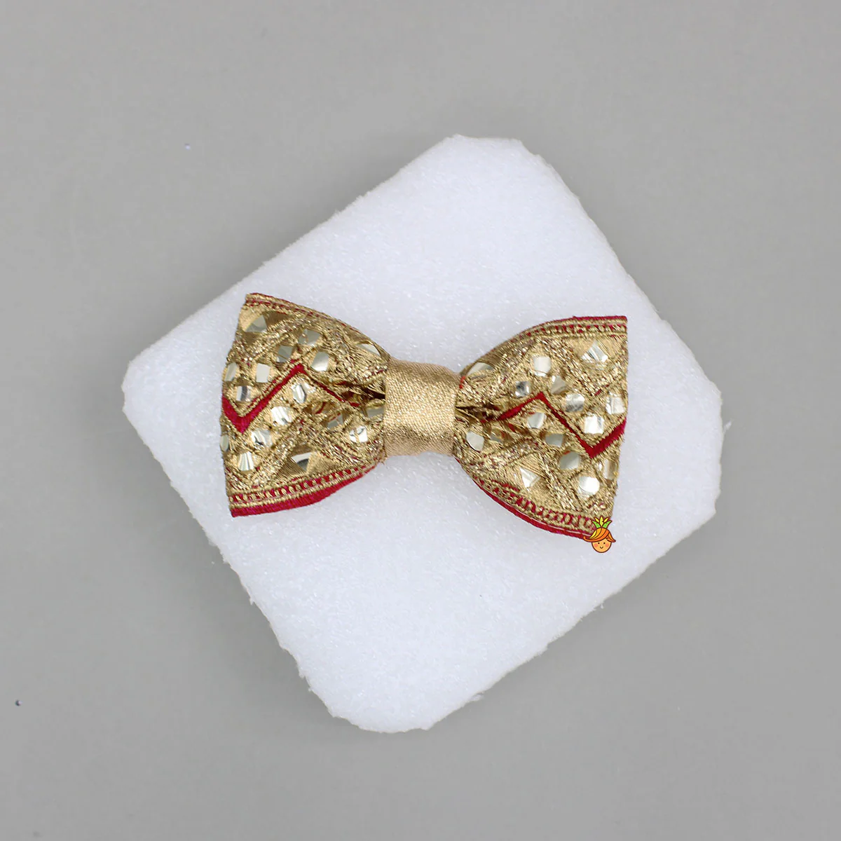 Elegant Faux Mirror Embroidered Zari Detailed Bow Hair Clip - Image 3