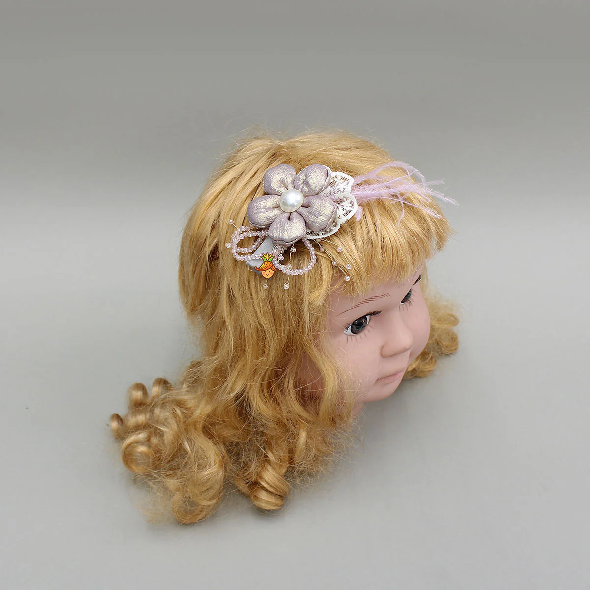Elegant Floral Shimmery Hair Clip - Image 4