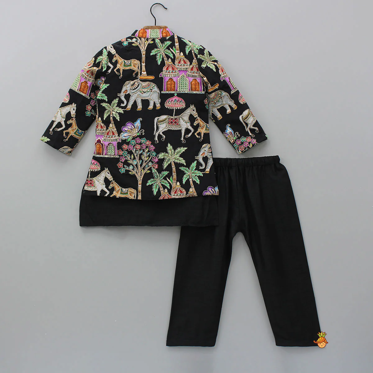 Elegant Kurta And Ethnic Printed Jacket With Pyjama - Image 2