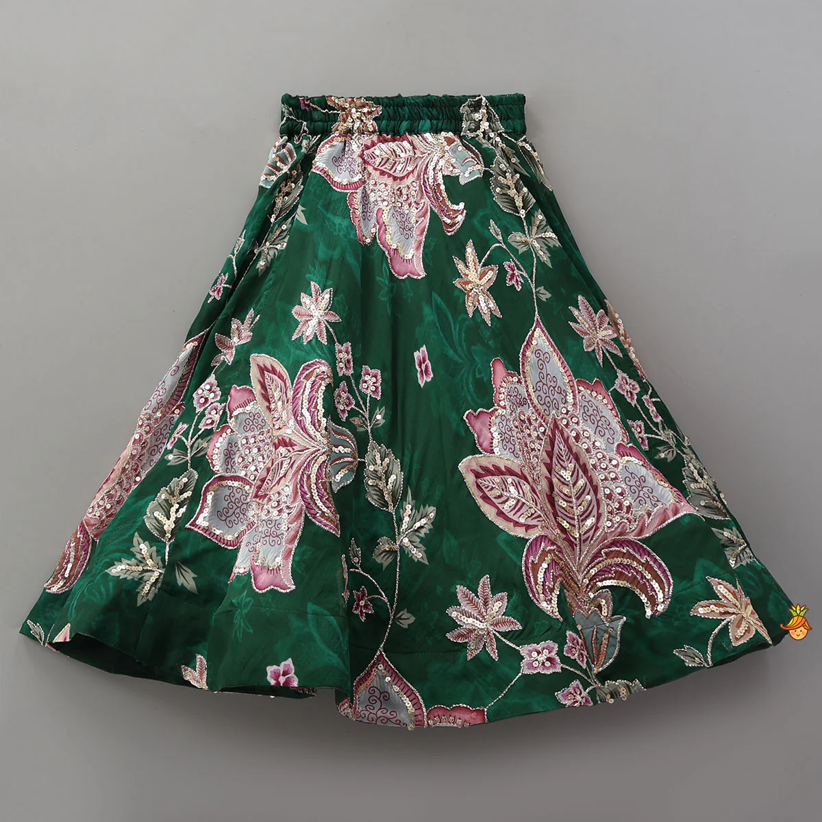 Elegant Layered-Sleeve Top And Lehenga With Stylish Dupatta - Image 5