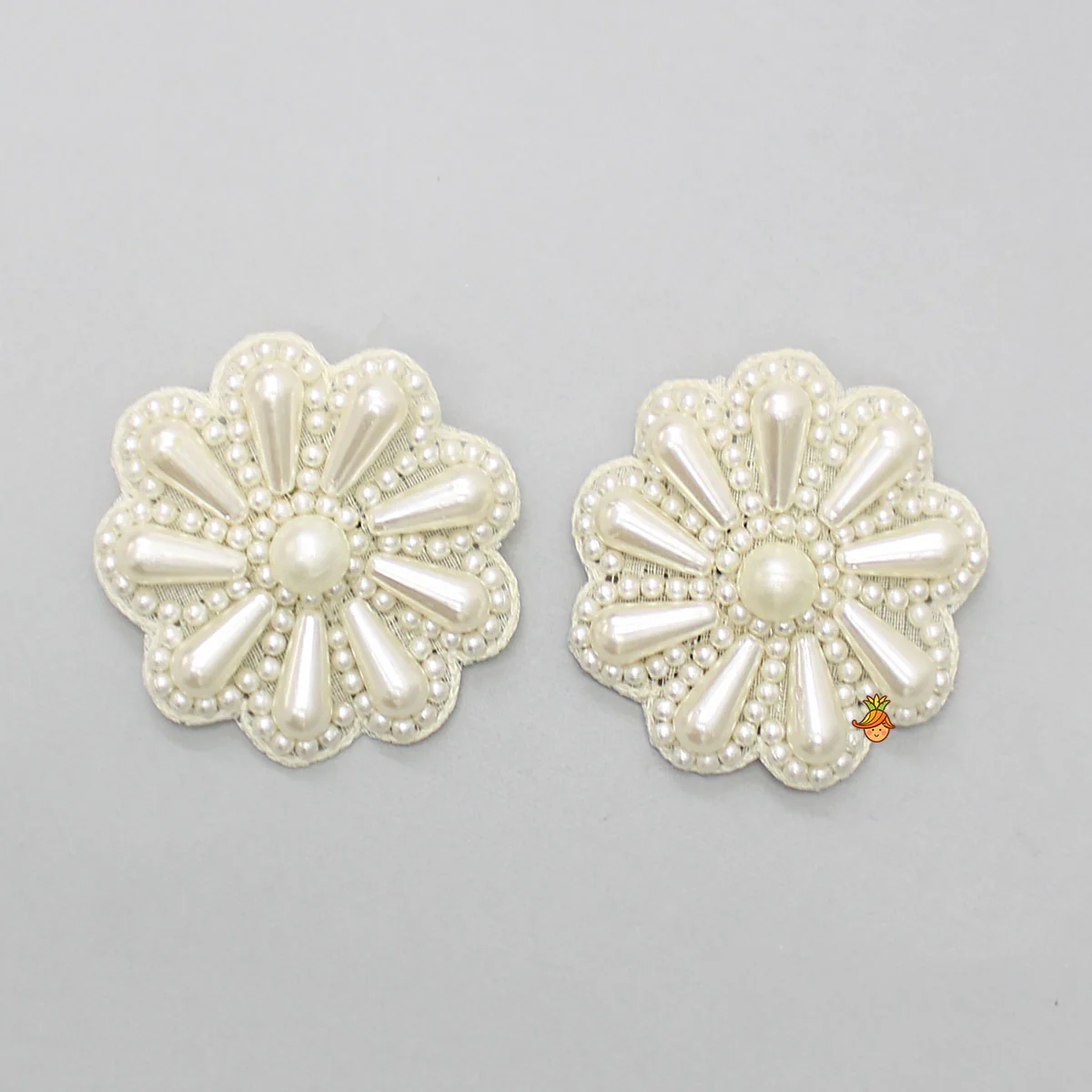 Elegant Off White Floral Hair Clip