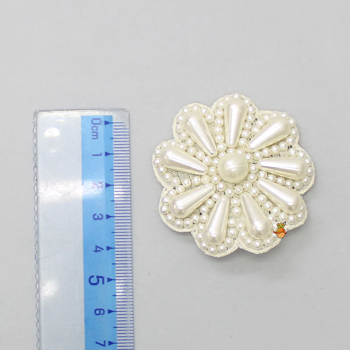 Elegant Off White Floral Hair Clip - Image 3