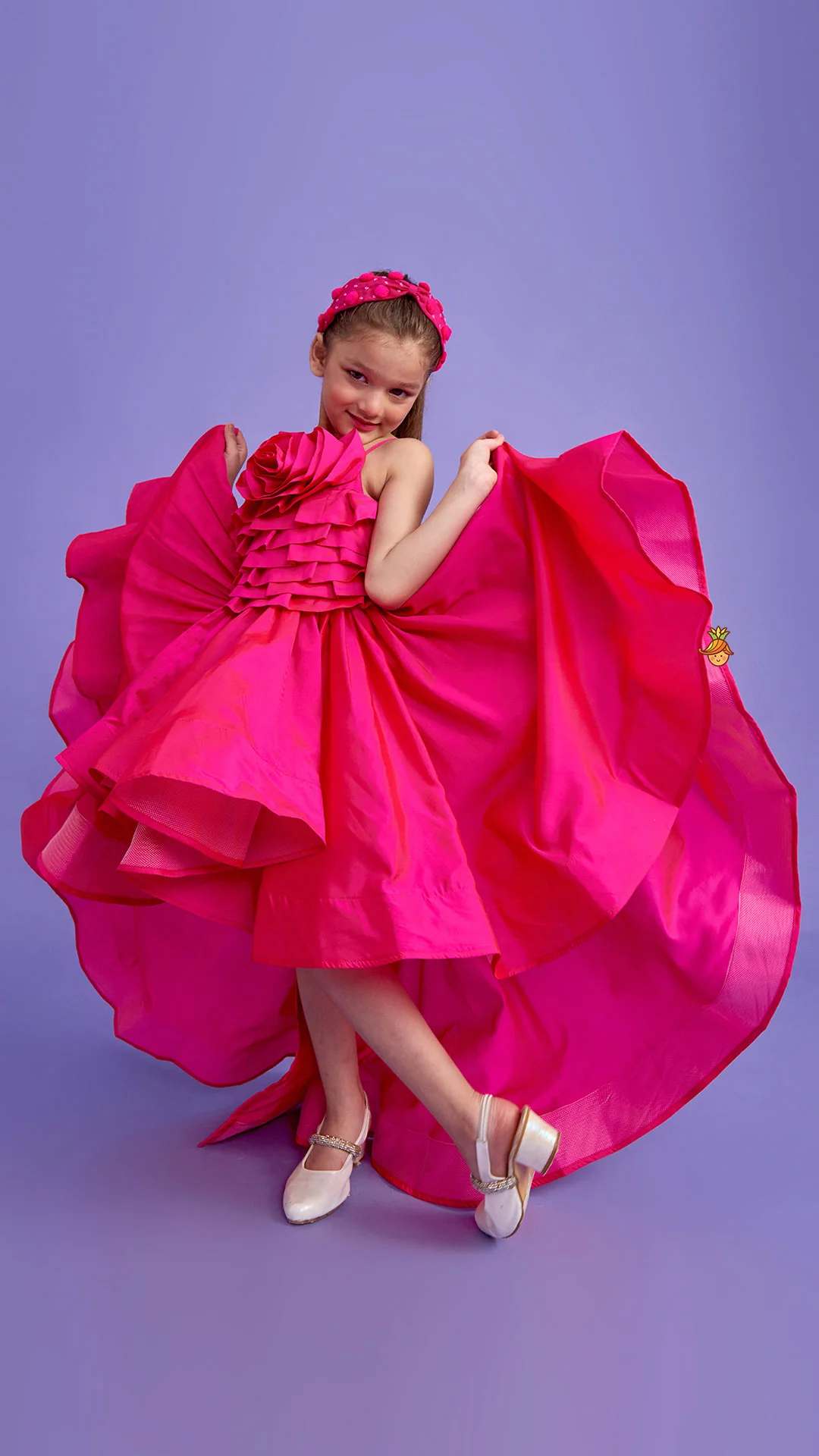 Elegant Pink Strappy Trail Dress - Image 3