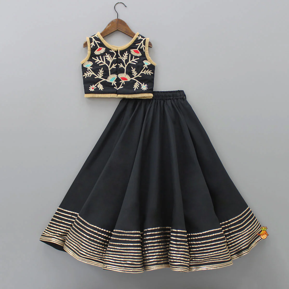 Elegant Pleated Black Top And Gota Lace Work Flared Lehenga With Beige Dupatta - Image 2