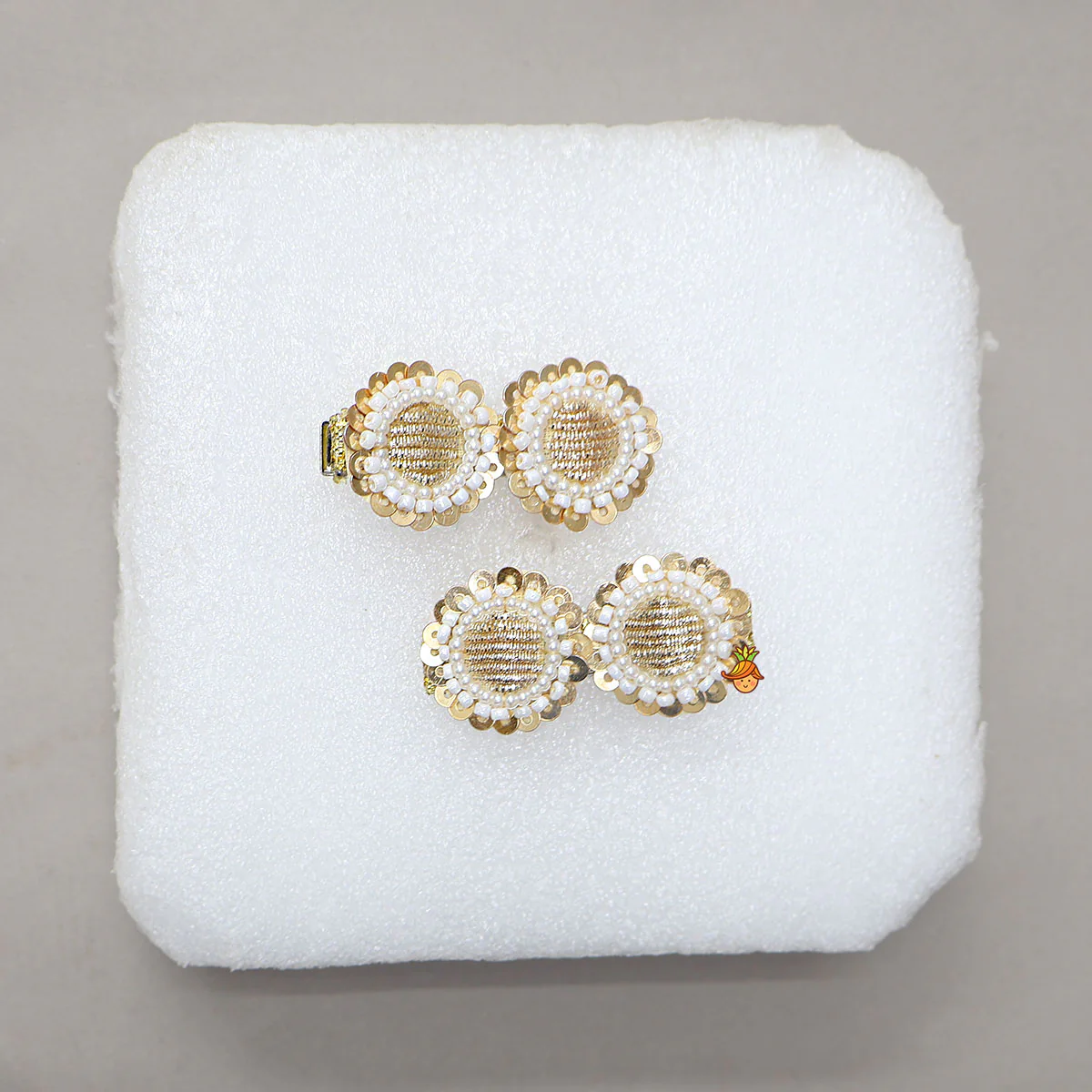 Elegant Sequins And Beads Embellished Hair Clips - Set Of 2 - Image 4