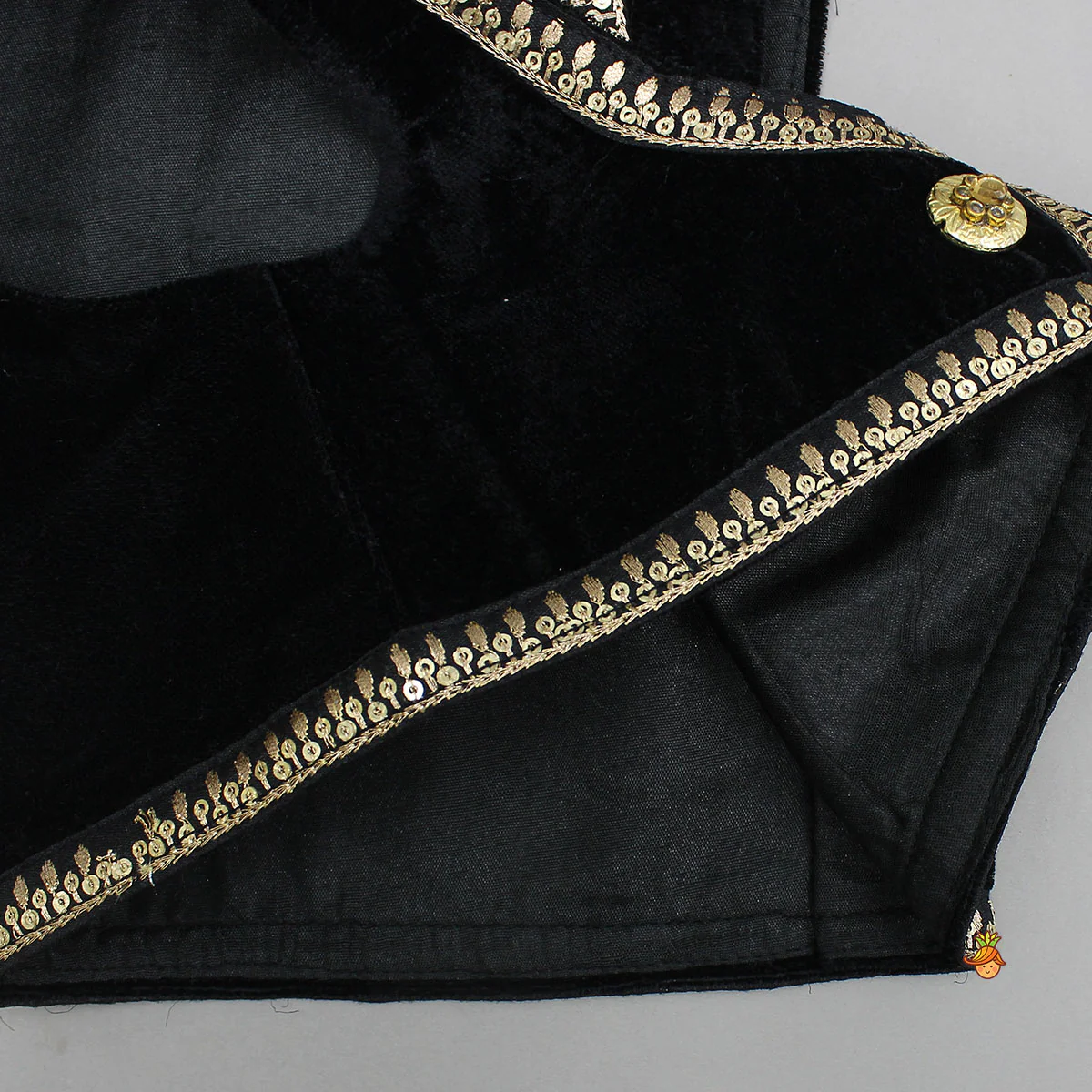 Elegant Shimmery Anarkali With Front-Open Velvet Jacket - Image 13