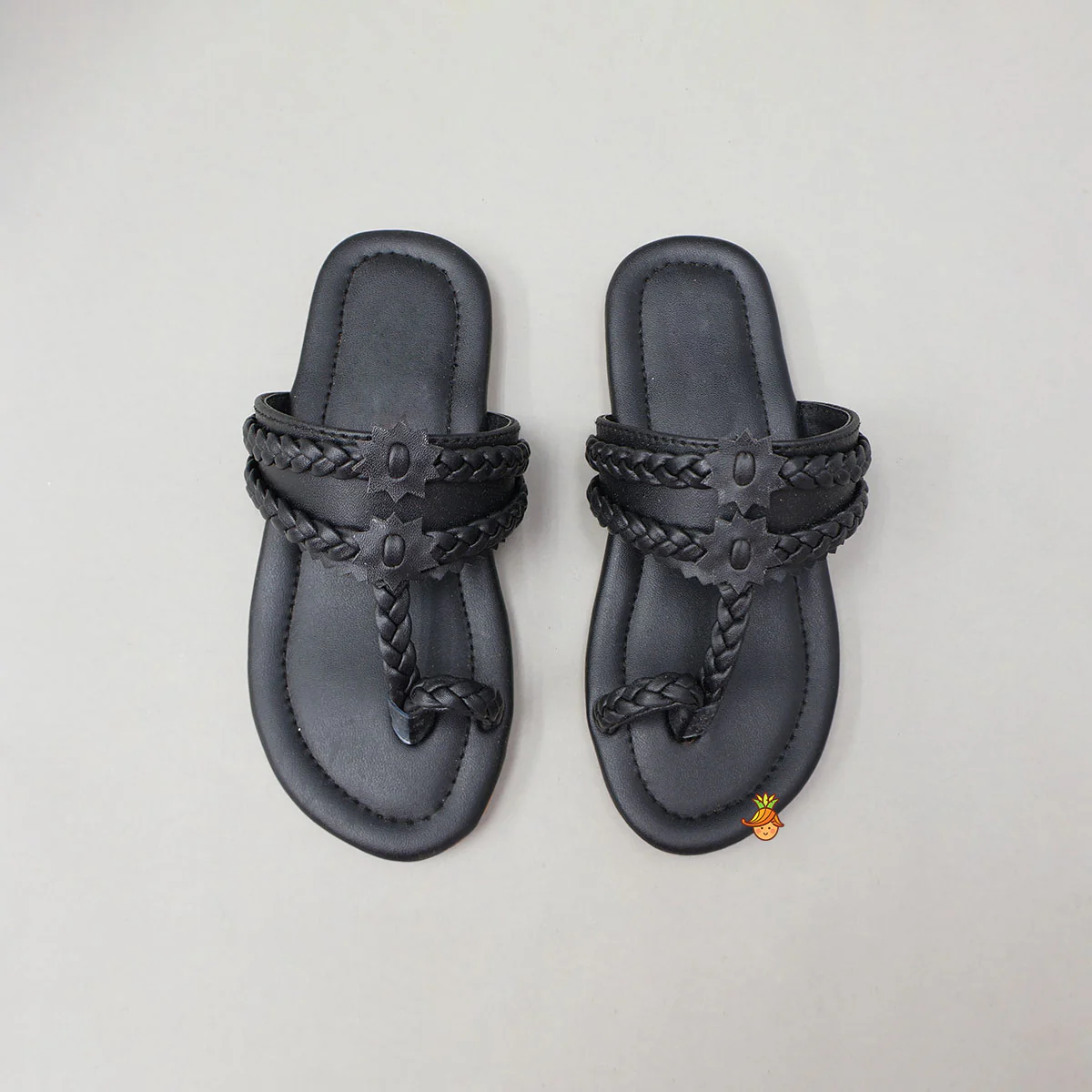 Elegant Toe-Ring Kolhapuri Flats With Braided Detailing - Image 3