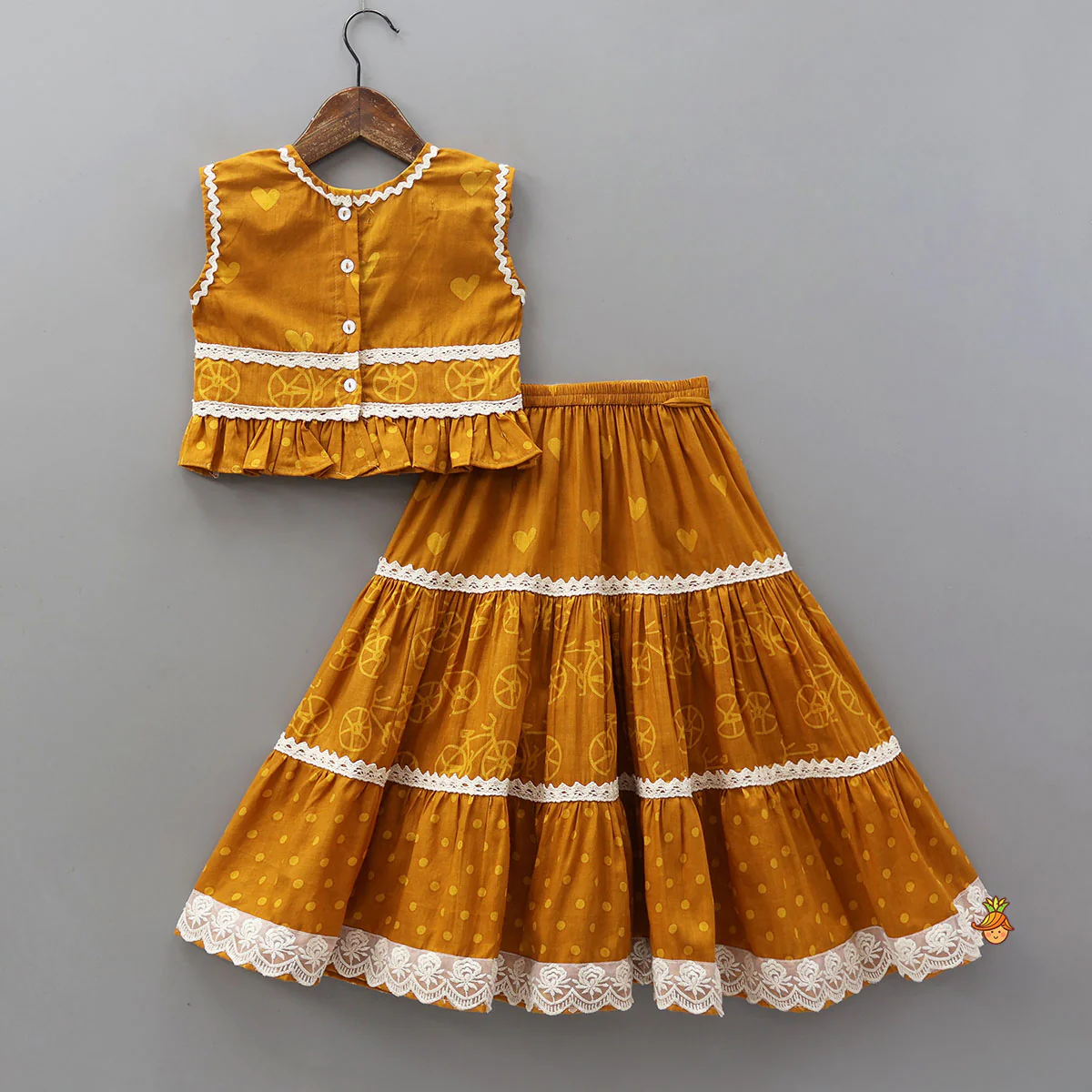 Elegant V-Neck Printed Top With Matching Lehenga - Image 2