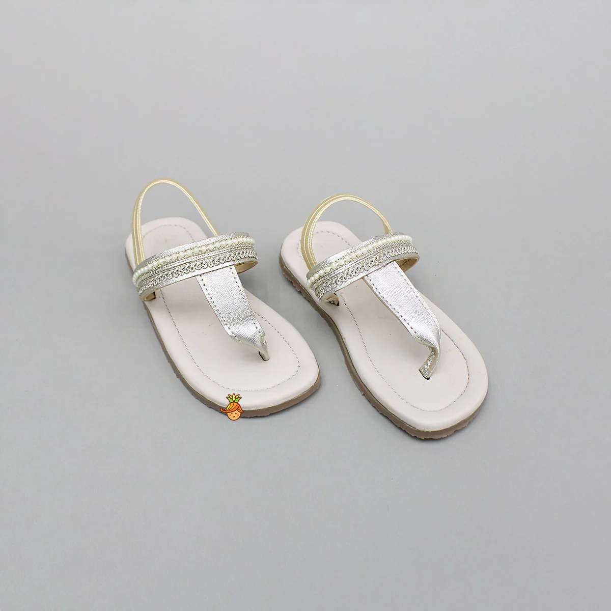 Embellished Lace Detailed Kolhapuri Flats