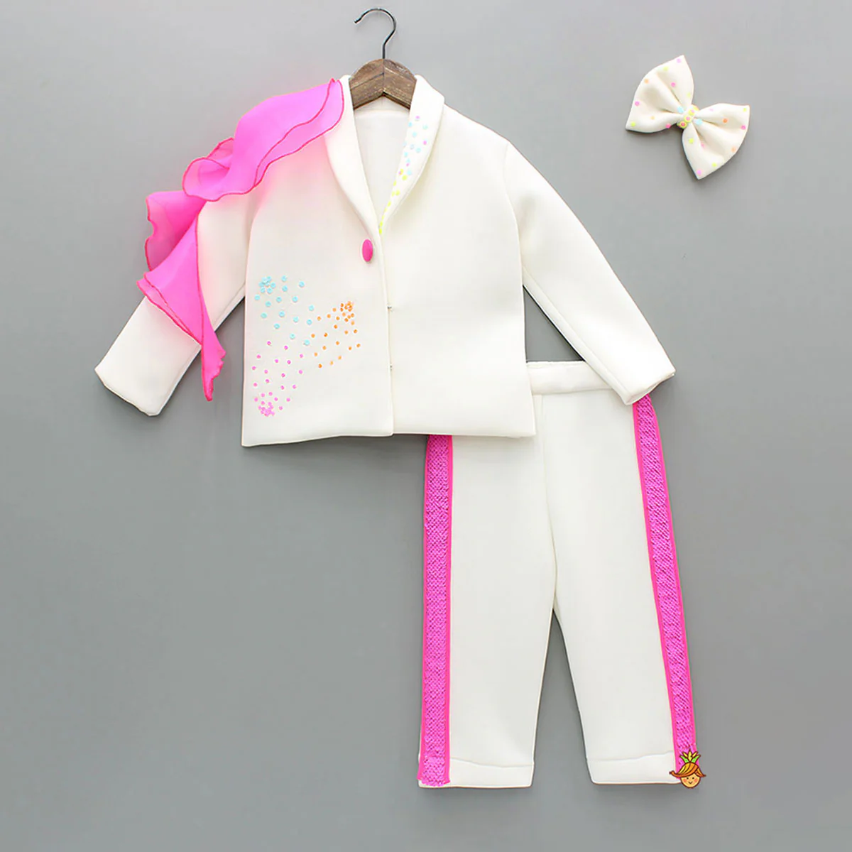 Embellished White Blazer Style Top With Pant And Bow Hairclip
