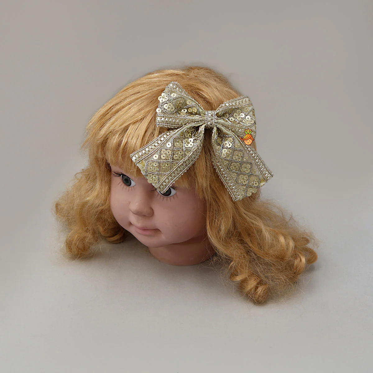 Embroidered Eye-Catching Hair Clip - Image 5