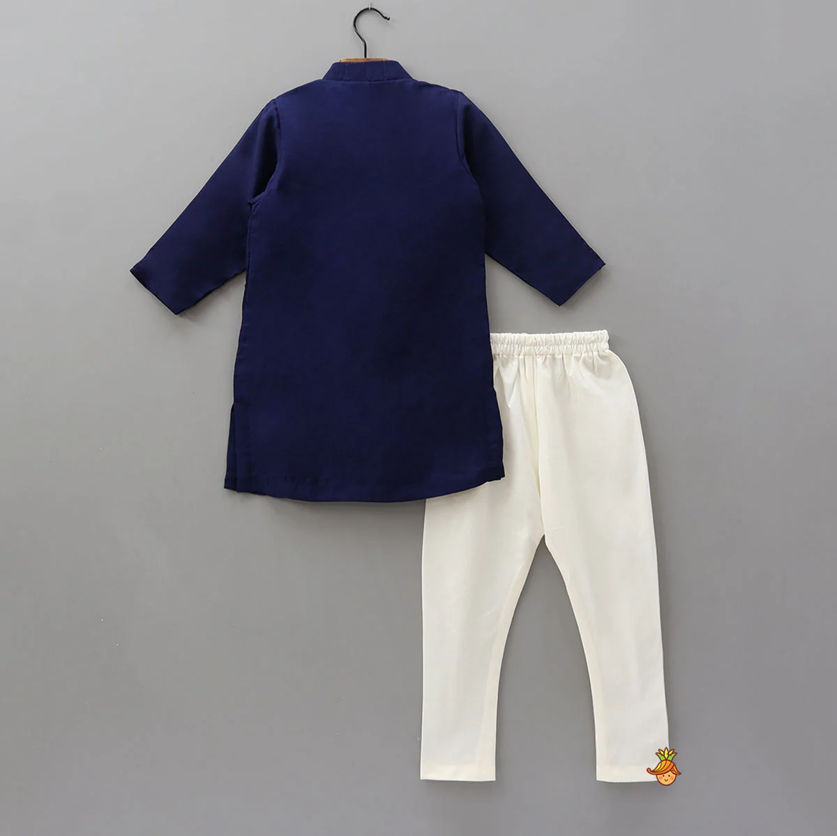 Embroidered Front Placket Ethnic Kurta With Churidar - Image 2