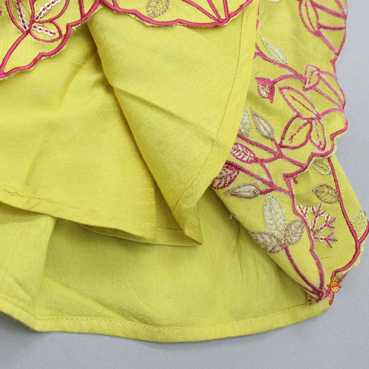 Embroidered Halter Neck Kurti And Tulip Dhoti - Image 5
