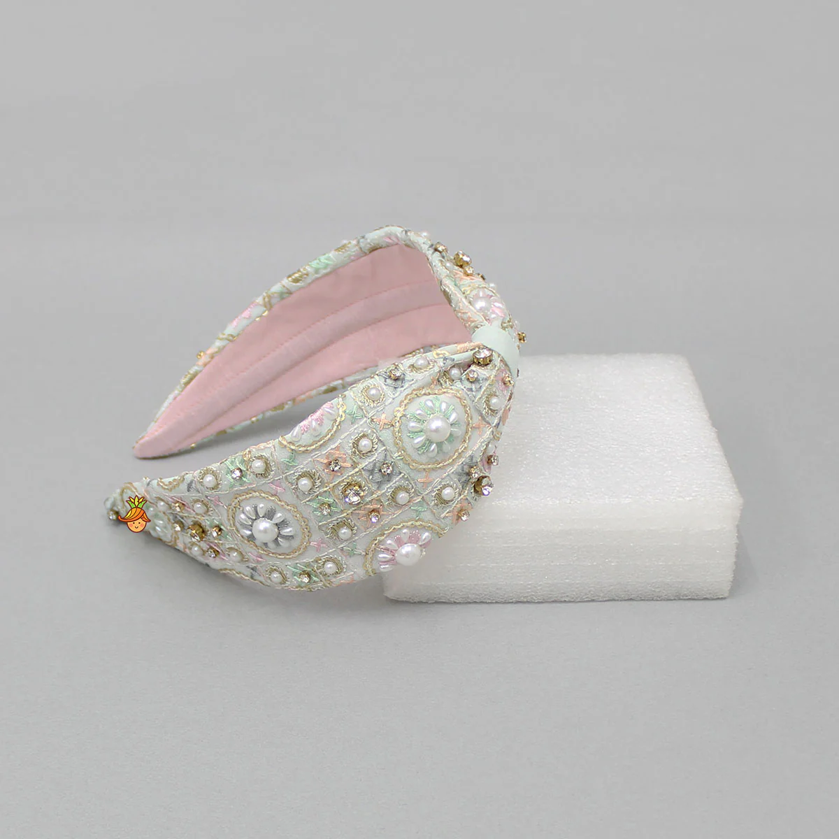 Embroidered Sequins And Beaded Work Green Hairband - Image 3