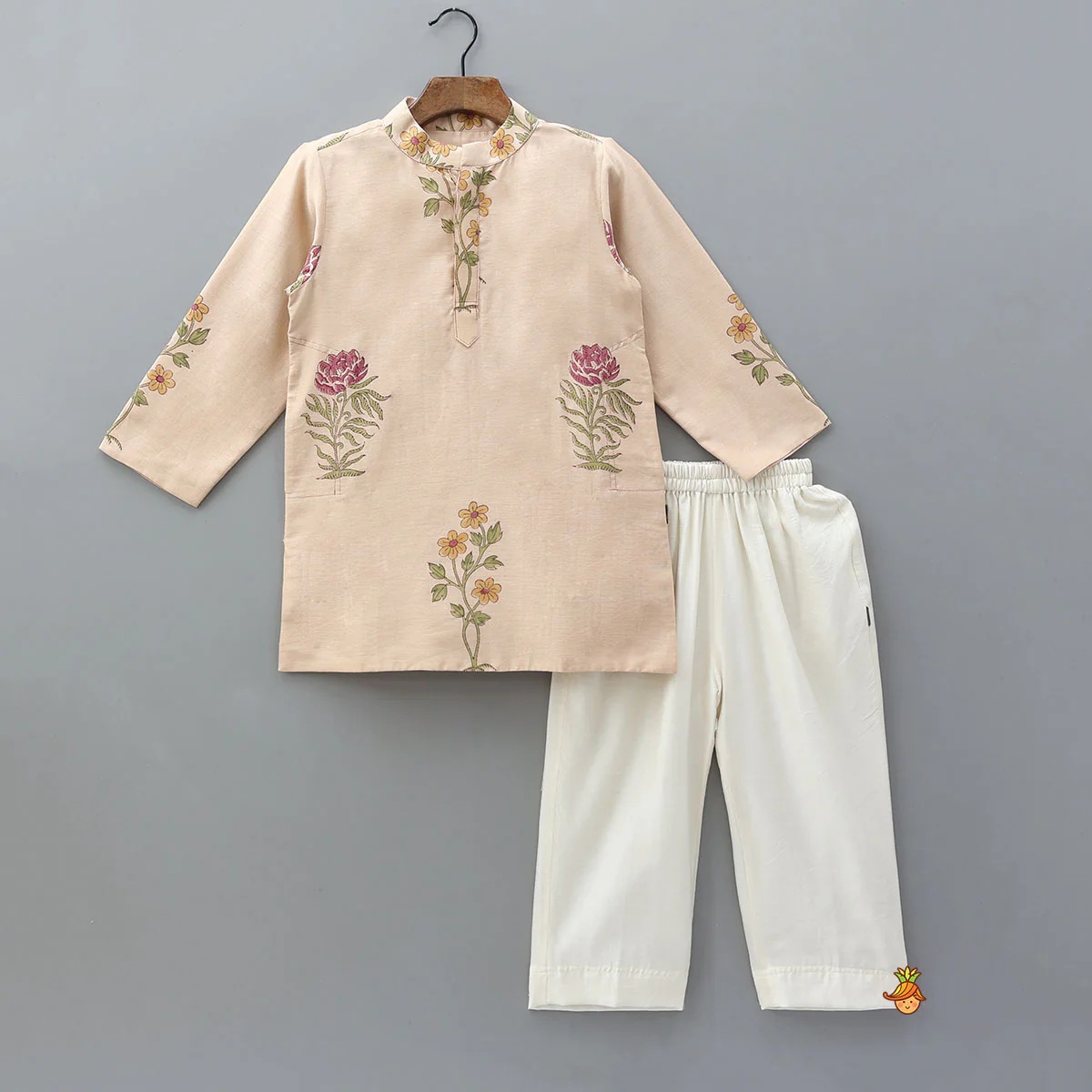Ethnic Floral Printed Kurta With Pocket Detail Jacket And Pyjama - Image 3