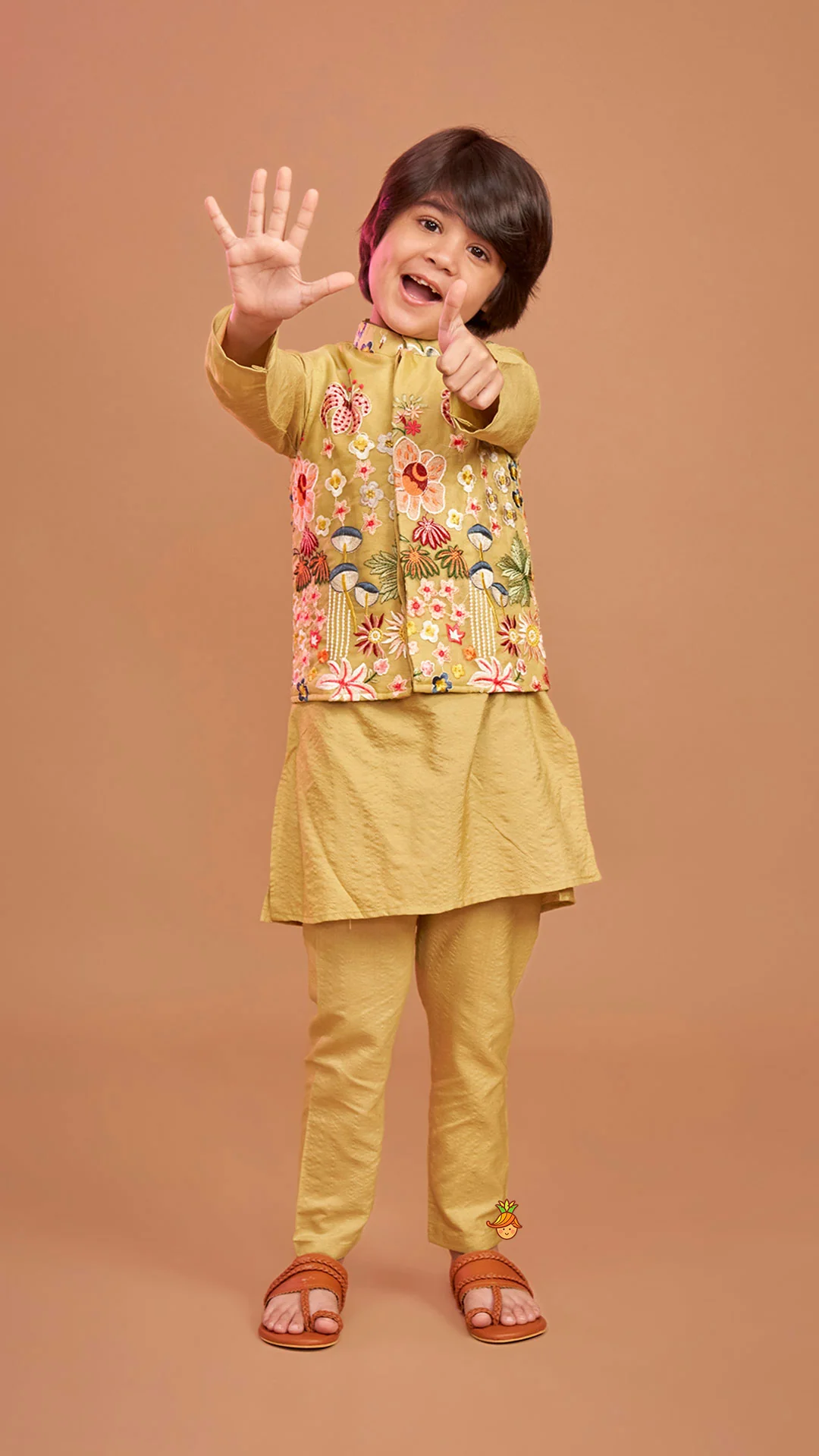 Ethnic Kurta And Floral Embroidered Jacket With Pyjama - Image 2