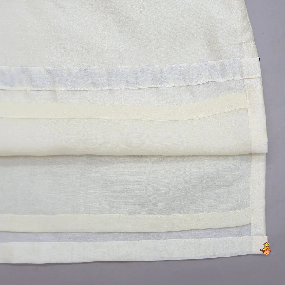 Ethnic Kurta And Salwar With Contrasting Stole - Image 6