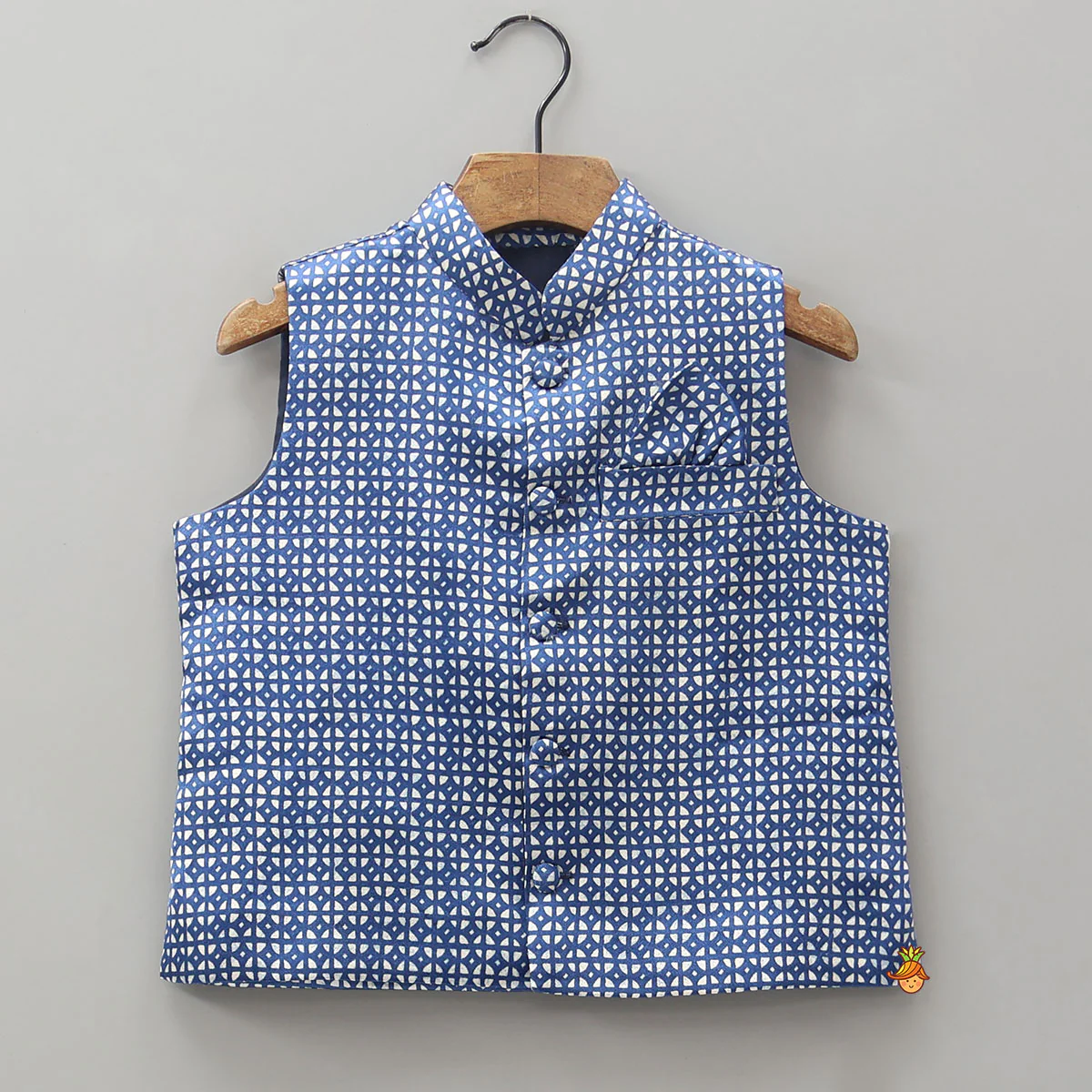 Ethnic Kurta Set With Printed Jacket And Pyjama - Image 6