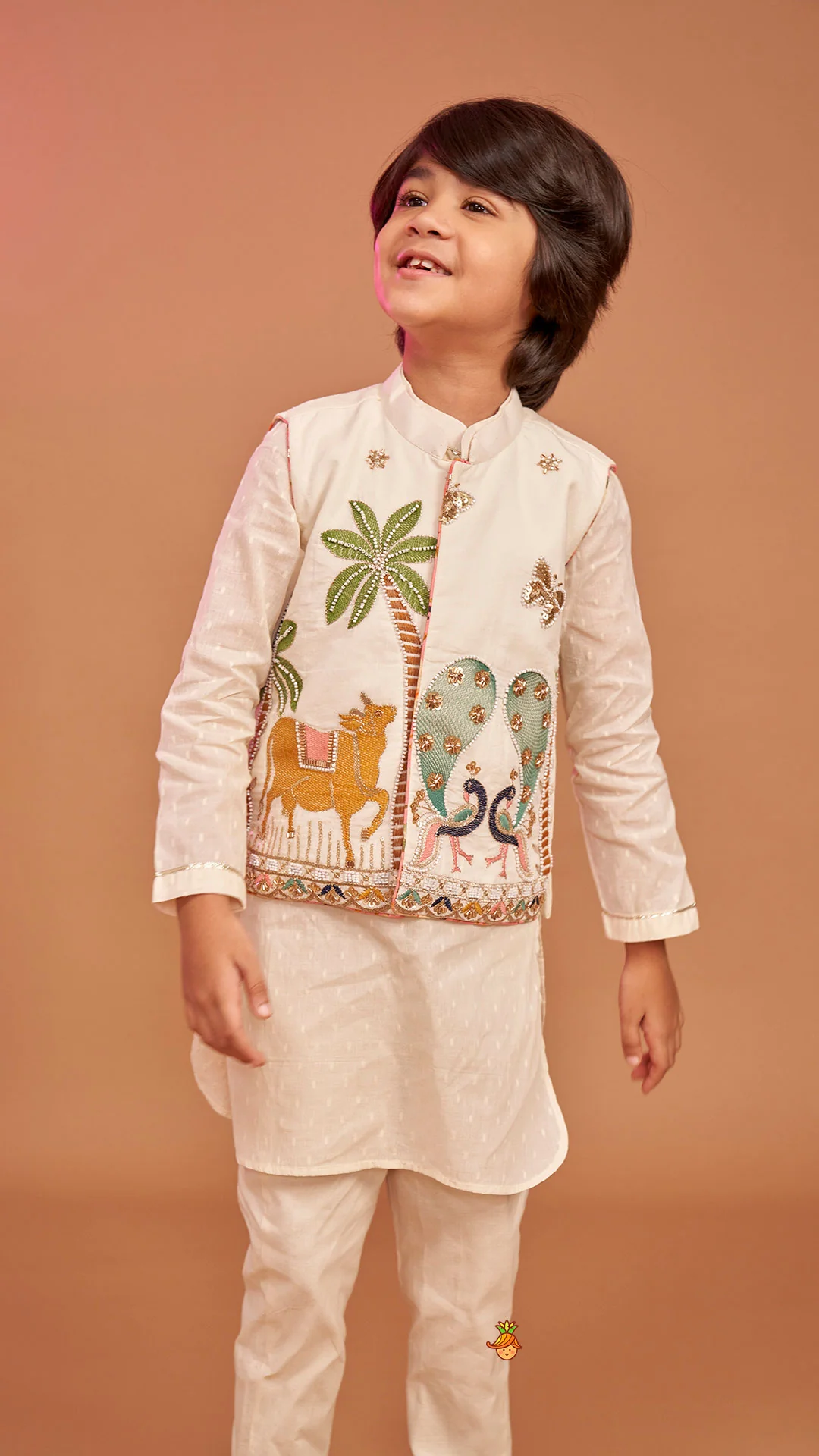Ethnic Kurta With Beautiful Embroidered Jacket And Pyjama - Image 5