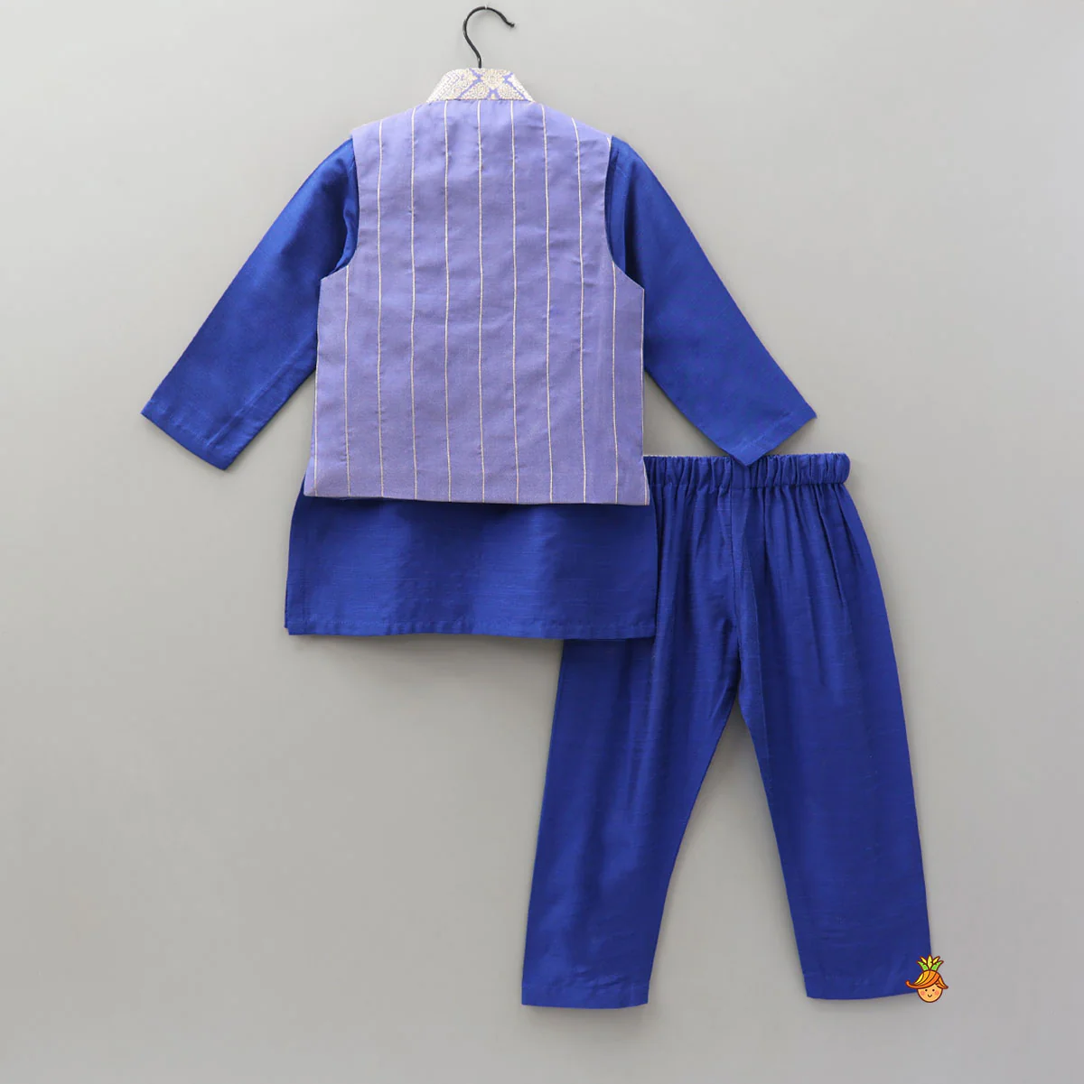 Ethnic Kurta With Brocade Jacket And Matching Pyjama - Image 2
