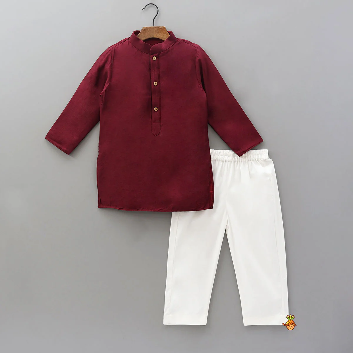 Ethnic Kurta With Embroidered Jacket And Pyjama - Image 3