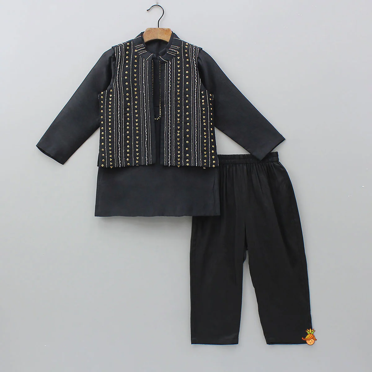 Ethnic Kurta With Hand-Sequins Embroidered Jacket And Pyjama