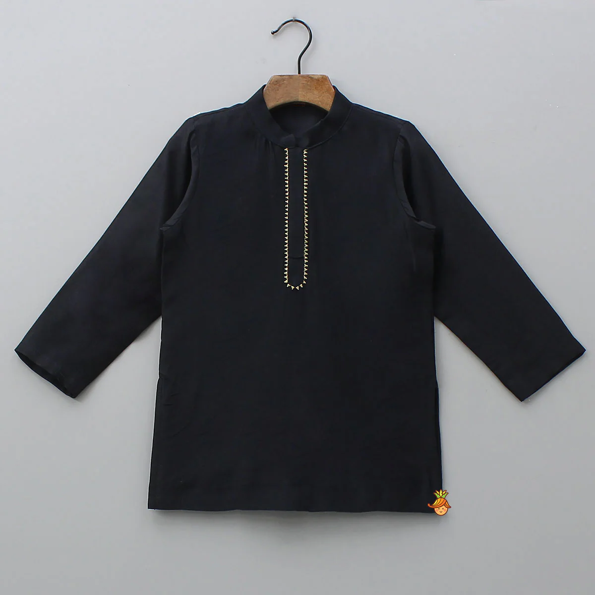 Ethnic Kurta With Hand-Sequins Embroidered Jacket And Pyjama - Image 4
