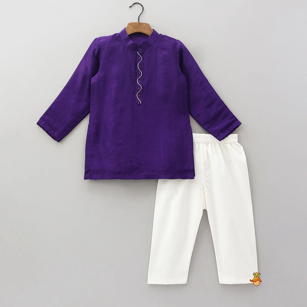 Ethnic Kurta With Thread Embroidered Front Open Jacket And Pyjama - Image 3