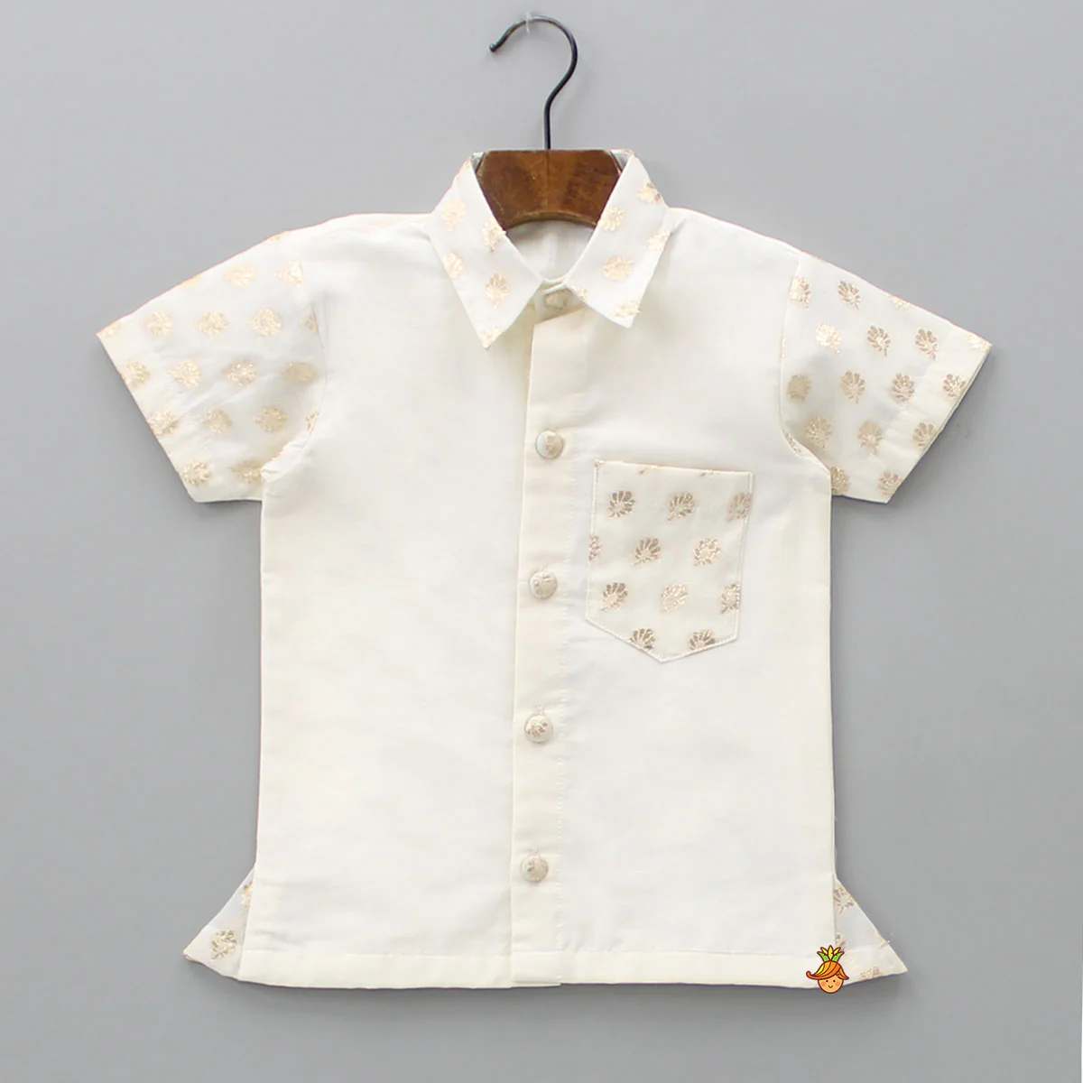 Exquisite Off White Shirt And Stitched Lungi With Shawl - Image 4