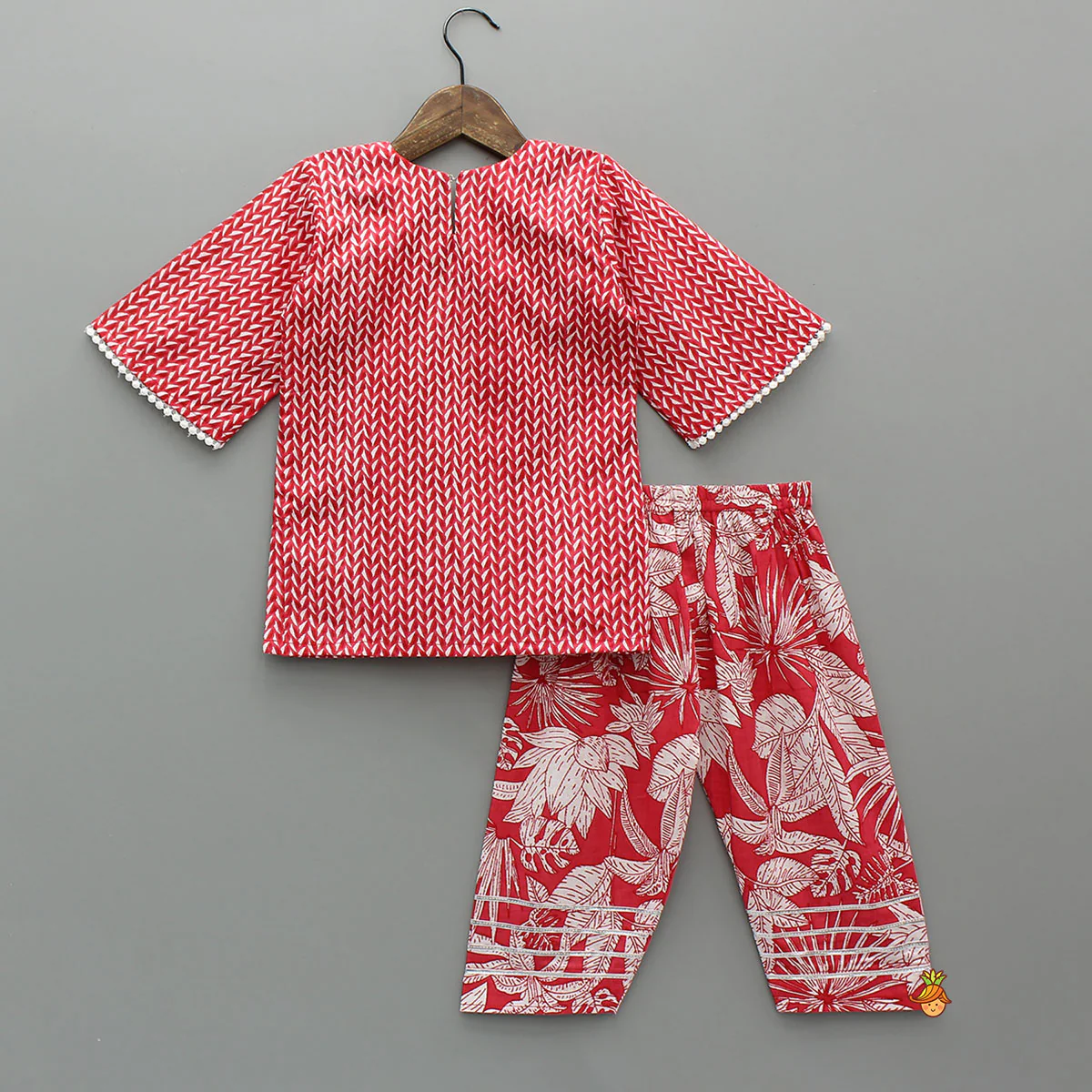 Flared Sleeves Printed Kurti And Pant - Image 2