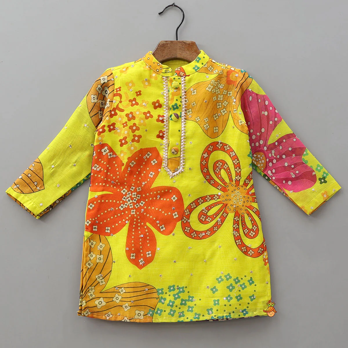Floral Multicolour Printed Kurta With Pyjama - Image 3