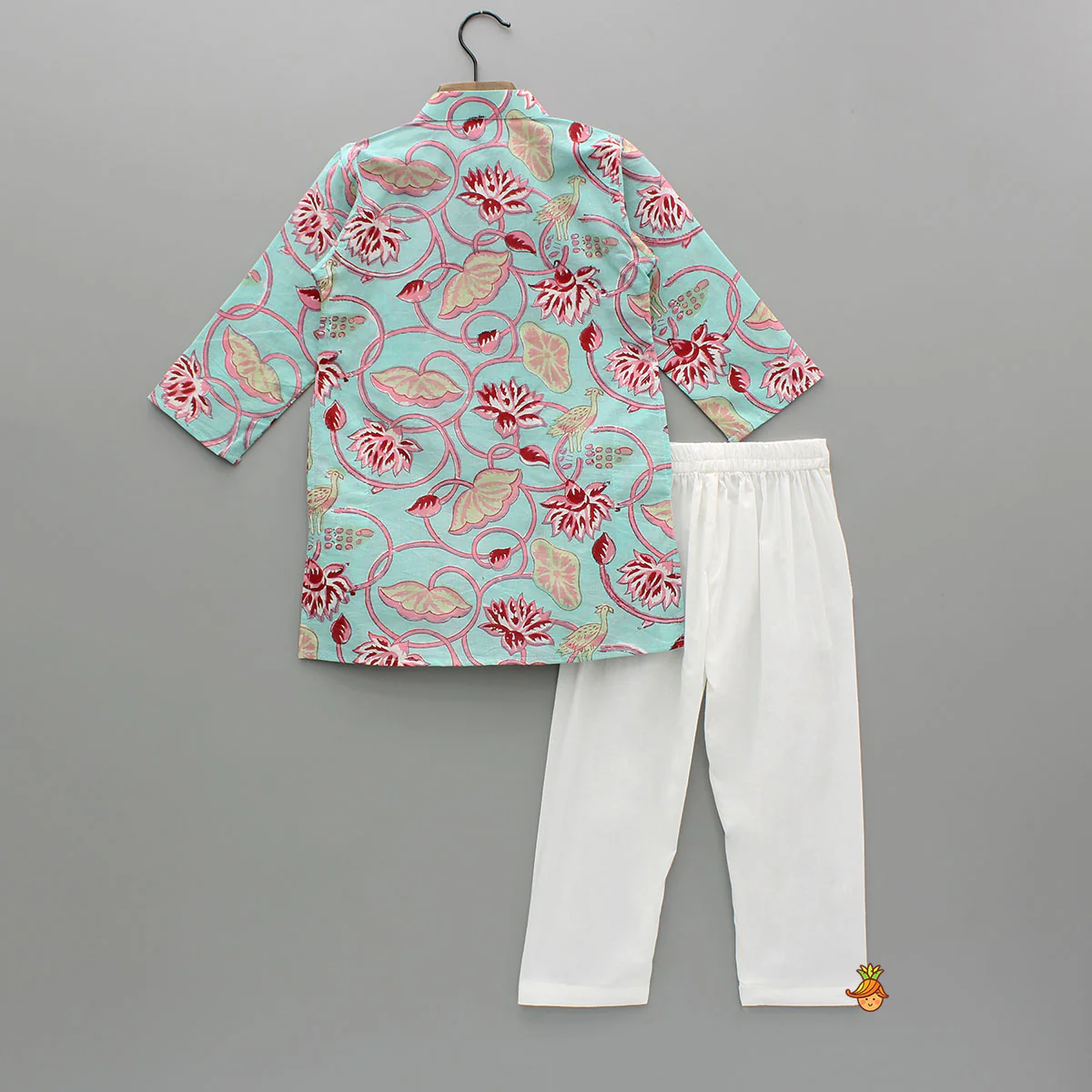 Floral Printed Blue Cotton Kurta With White Pyjama - Image 2