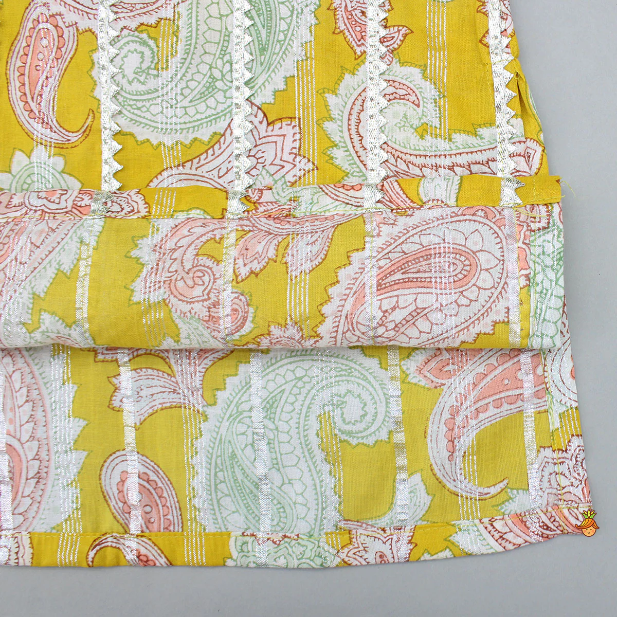 Floral Printed Cotton Lace Detailed Yellow Kurta With Pyjama - Image 5