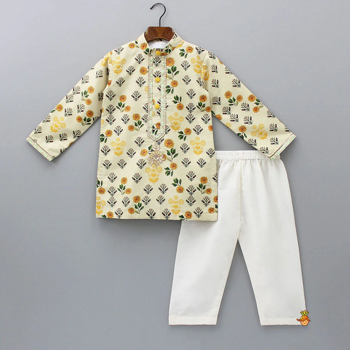 Floral Printed Ethnic Kurta And Pyjama
