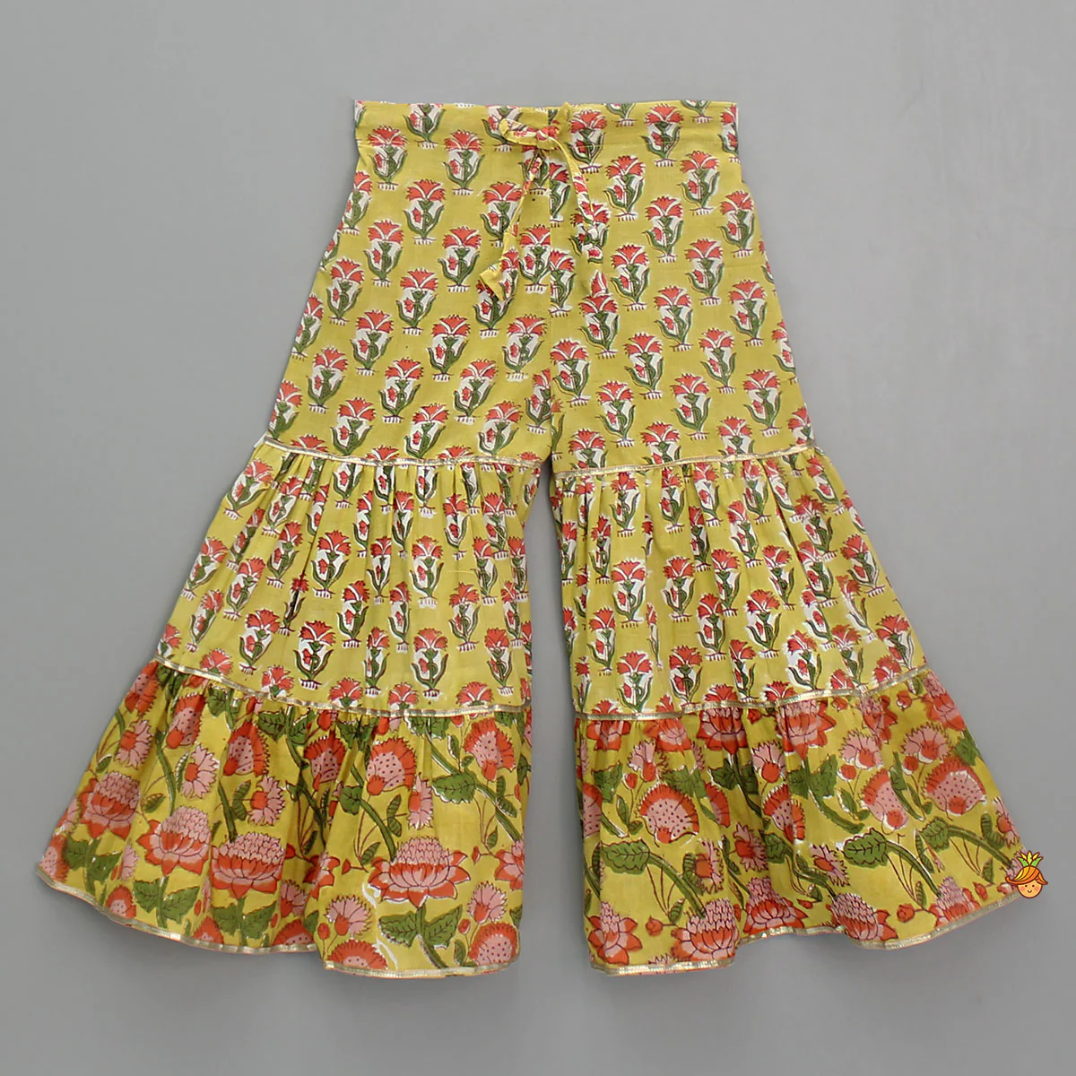 Floral Printed Flared Top And Tiered Sharara With Green Dupatta - Image 5