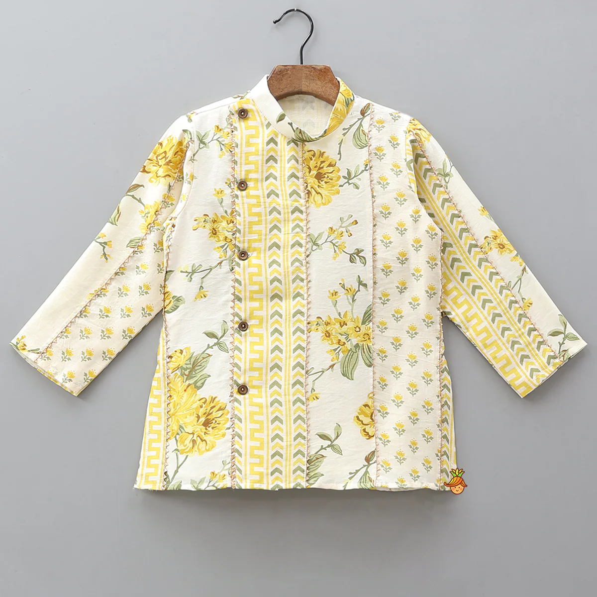 Floral Printed Ethnic Kurta And Pyjama - Image 3