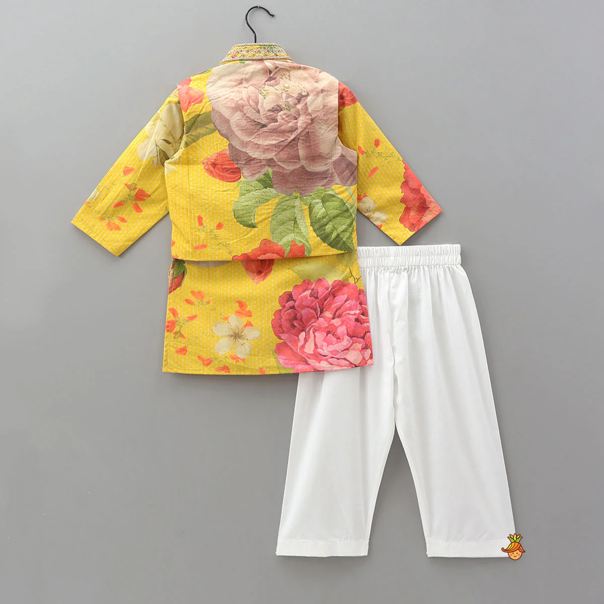 Floral Printed Kurta With Cut Dana Embroidered Jacket And Pyjama - Image 2