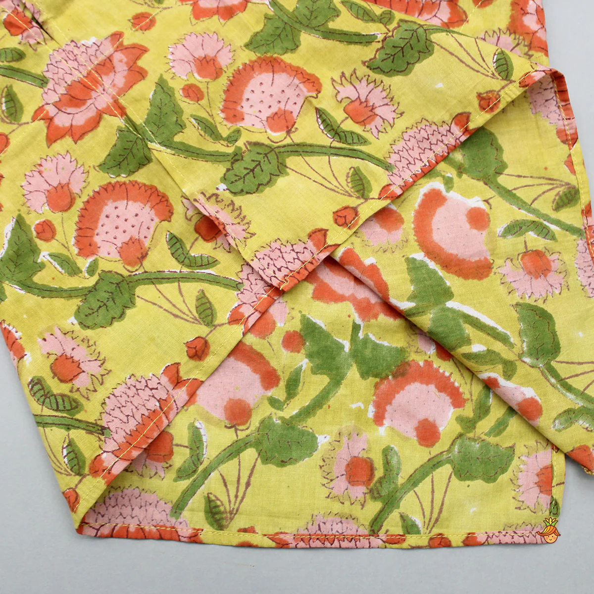Floral Printed Multicolor Kurta With Pyjama - Image 5