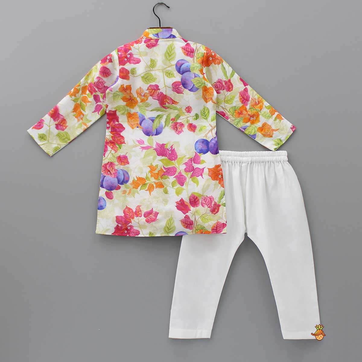 Elegant Floral Printed Multicolour Kurta And Pyjama - Image 2