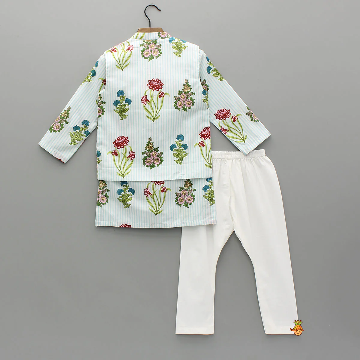 Floral Printed Striped Kurta With Front Open Floral Jacket And Pyjama - Image 2
