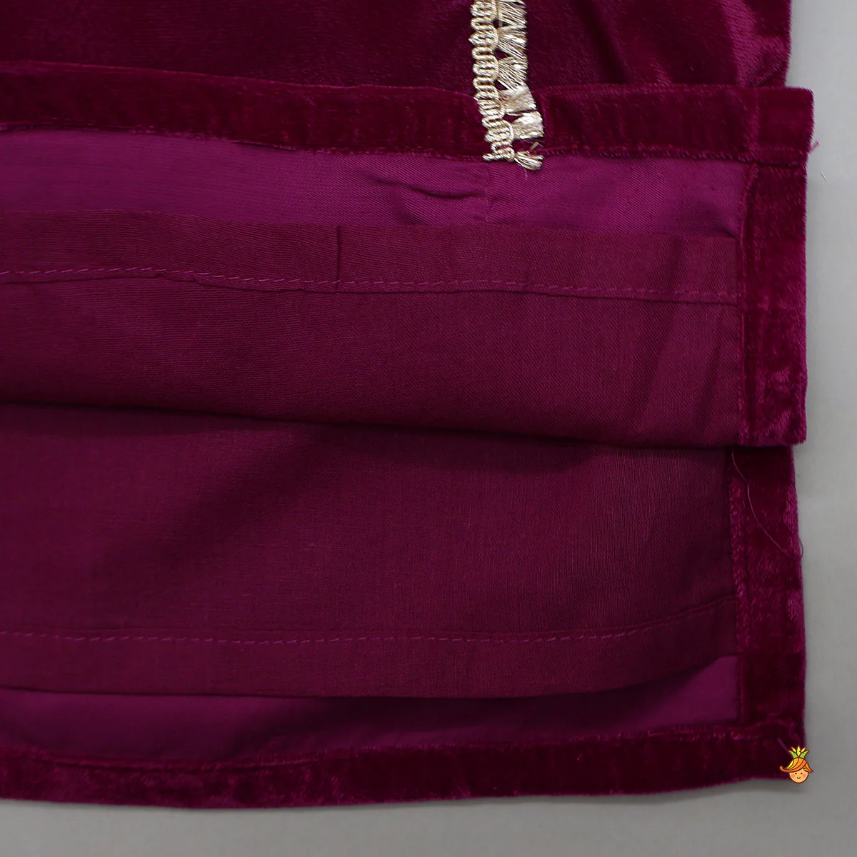 Fringed Lace-Detailed Velvet Kurta With Pyjama - Image 5