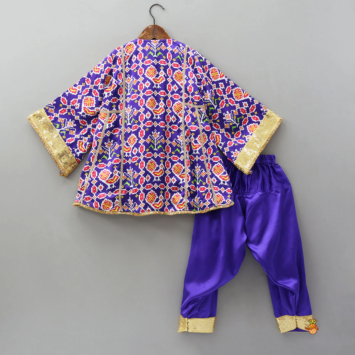Front Knot Detail Patola Printed Kurti With Salwar And Contrasting Dupatta - Image 2