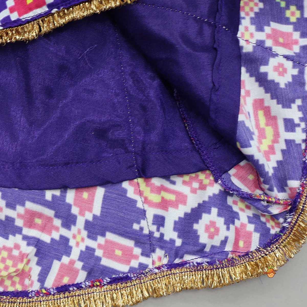 Front Knot Detail Patola Printed Kurti With Salwar And Contrasting Dupatta - Image 6