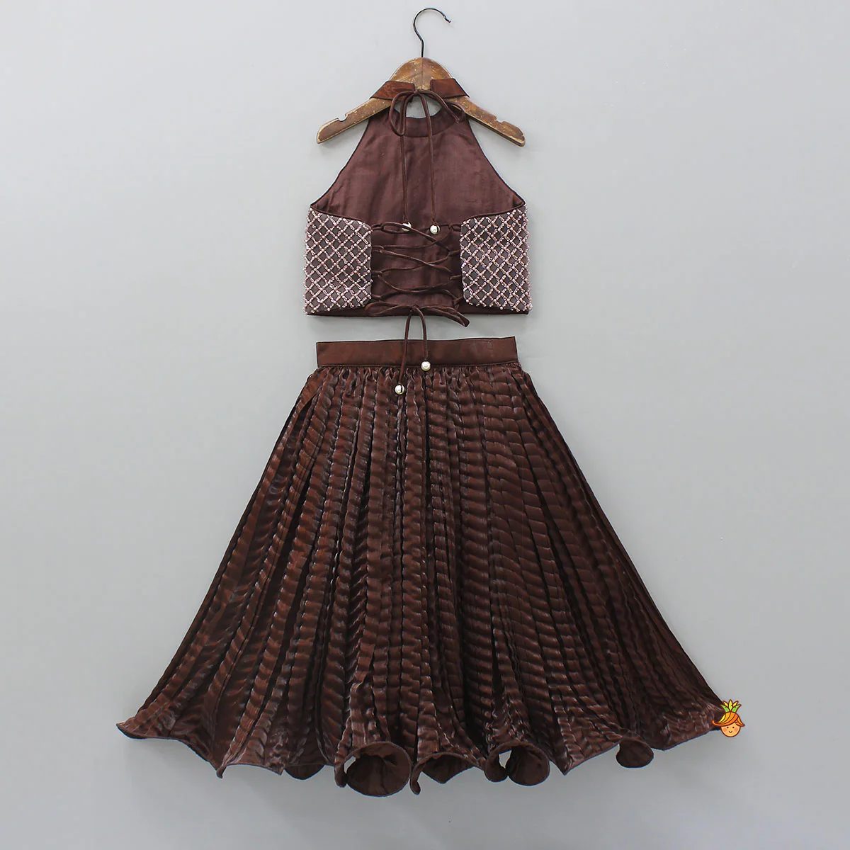 Gorgeous Criss-Cross Back Knot Top And Crushed Lehenga - Image 2