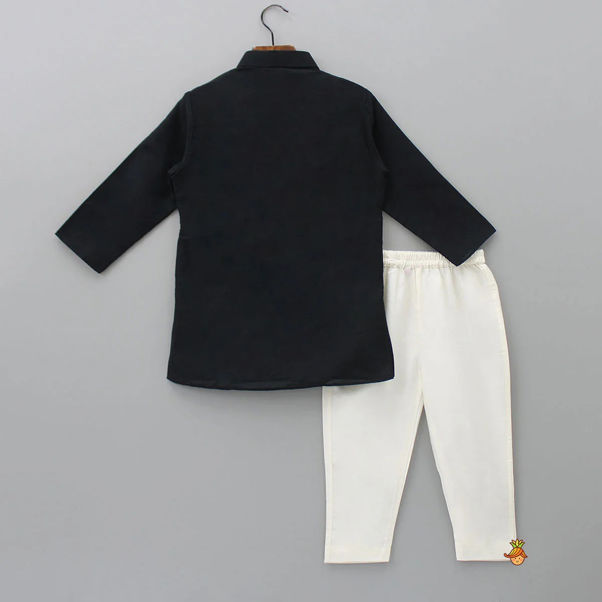 Gota Lace Detailed Jacket Style Kurta And Pyjama - Image 2