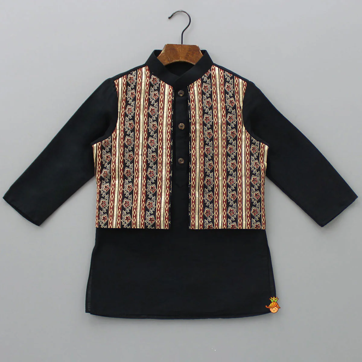 Gota Lace Detailed Jacket Style Kurta And Pyjama - Image 3